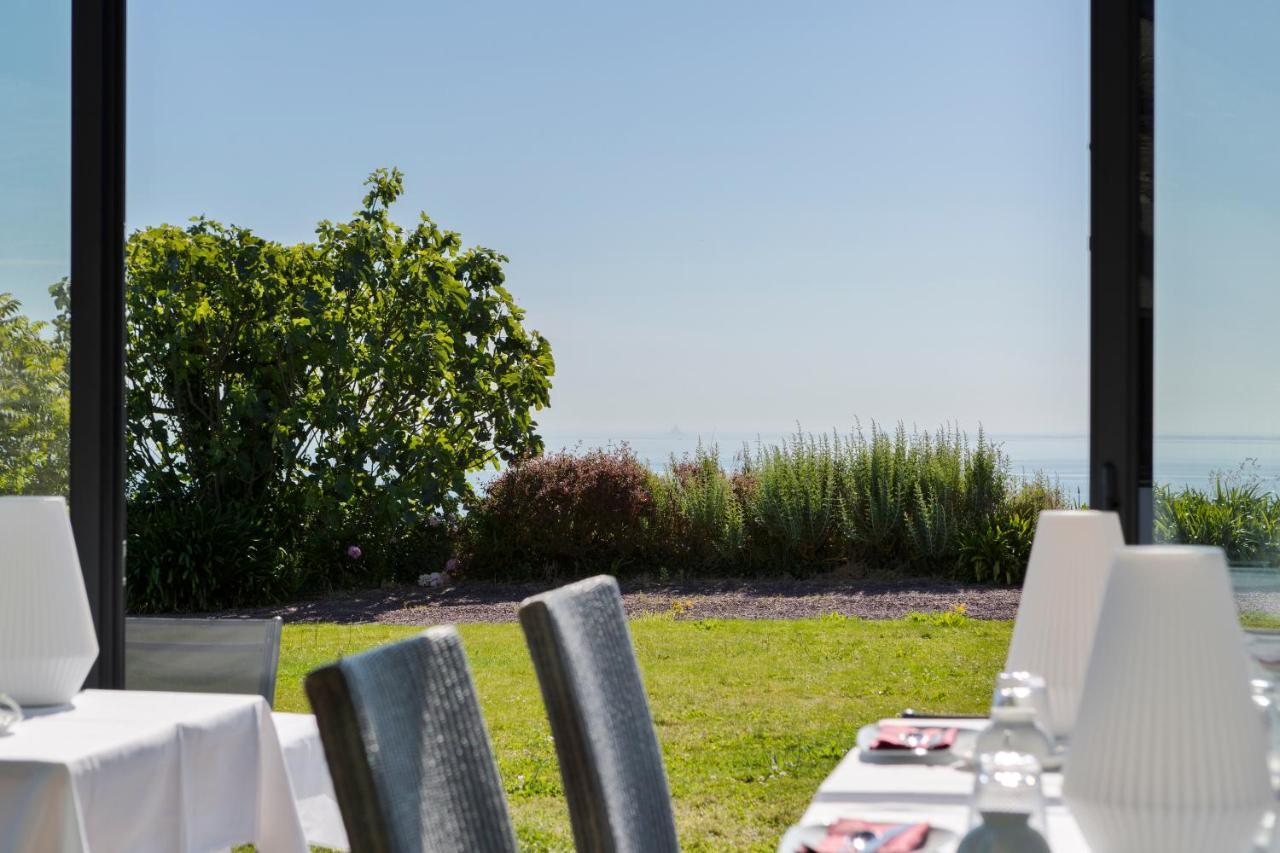 La Metairie-Du-Vauhariot - Vue Mer Et Mont Saint Michel - Piscine Chauffee - Acces Gr34 康卡勒 外观 照片
